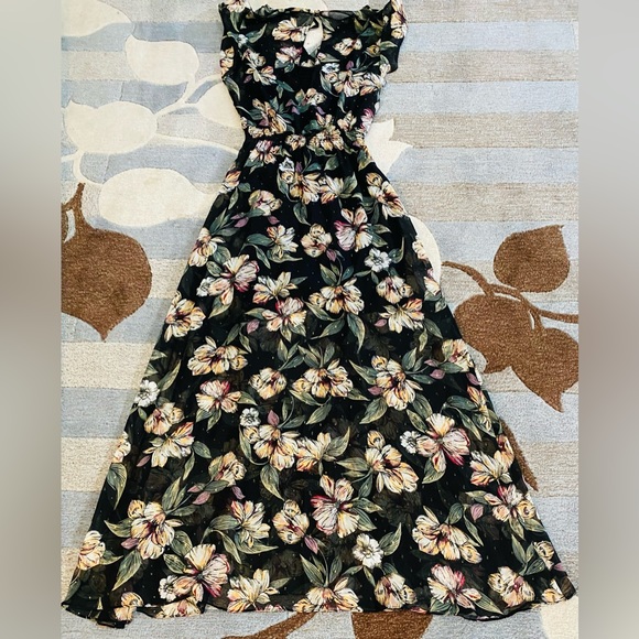 WHBM I White House Black Market Floral Chiffon Flutter Sleeves Maxi Dress - Picture 6 of 9